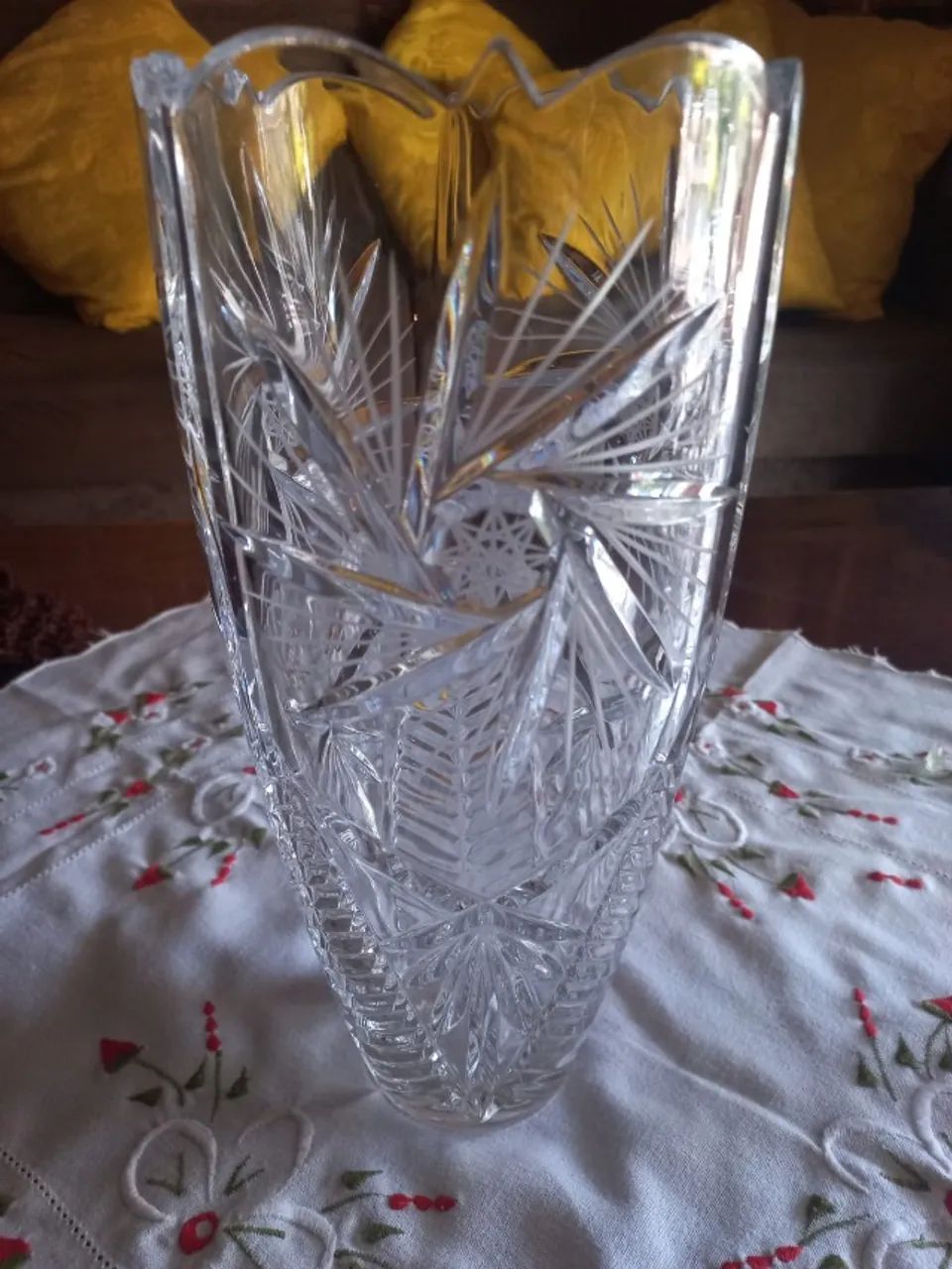 Vaso em Cristal Lapidado - Vintage e Sofisticado - Foto 5