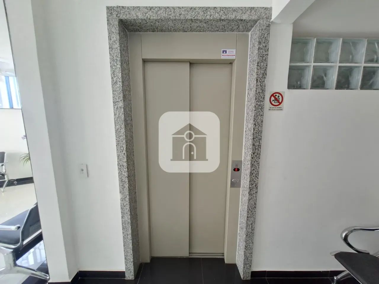 Sala comercial para locação no bairro Saraiva - Foto 2