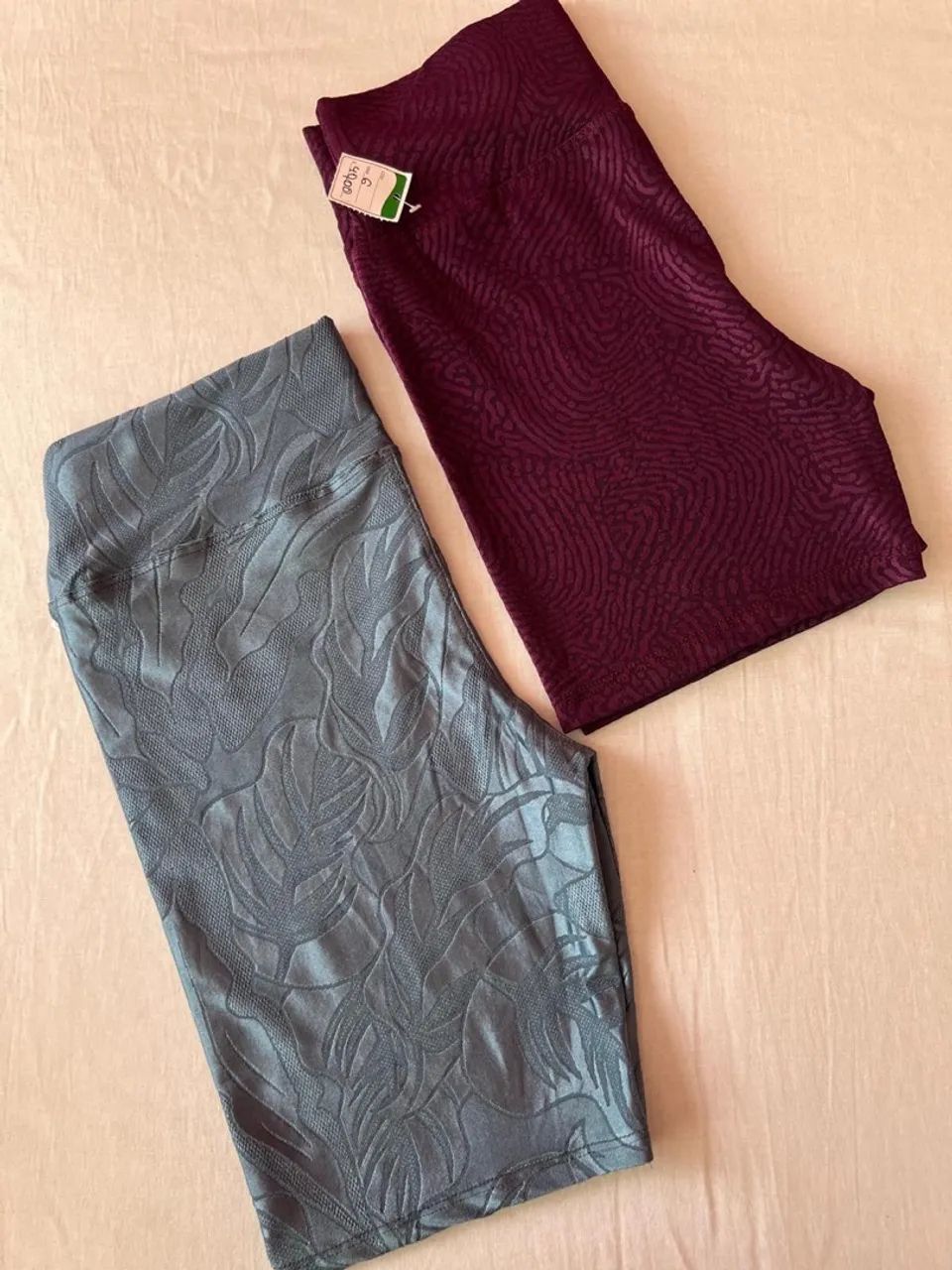 Lote de roupa de academia feminina 