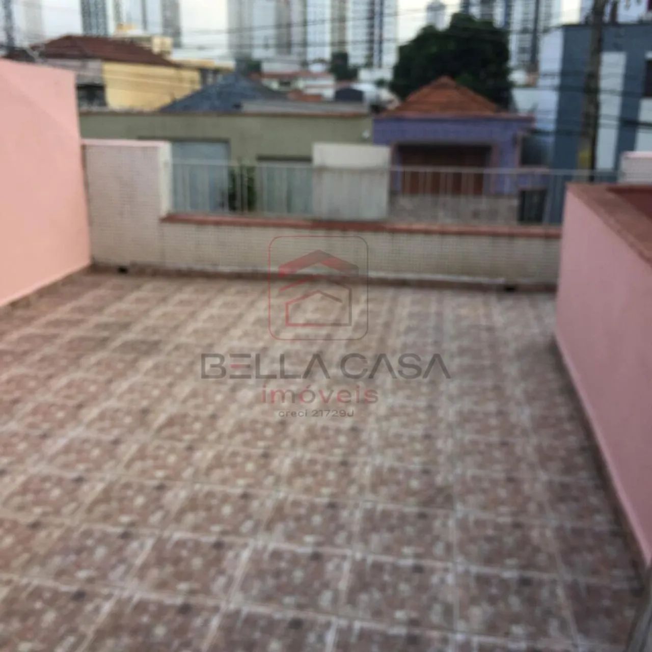 Sobrado amplo com 3 dormitórios e churrasqueira - Foto 3