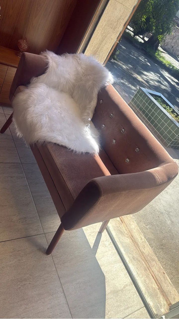 Poltrona em veludo - Foto 2