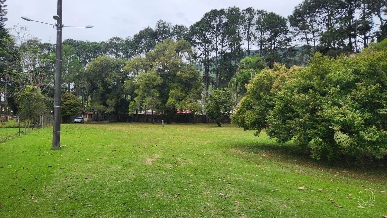 Terreno de 33.044,00² no bairro Vargem Do Bom Jesus - Foto 3