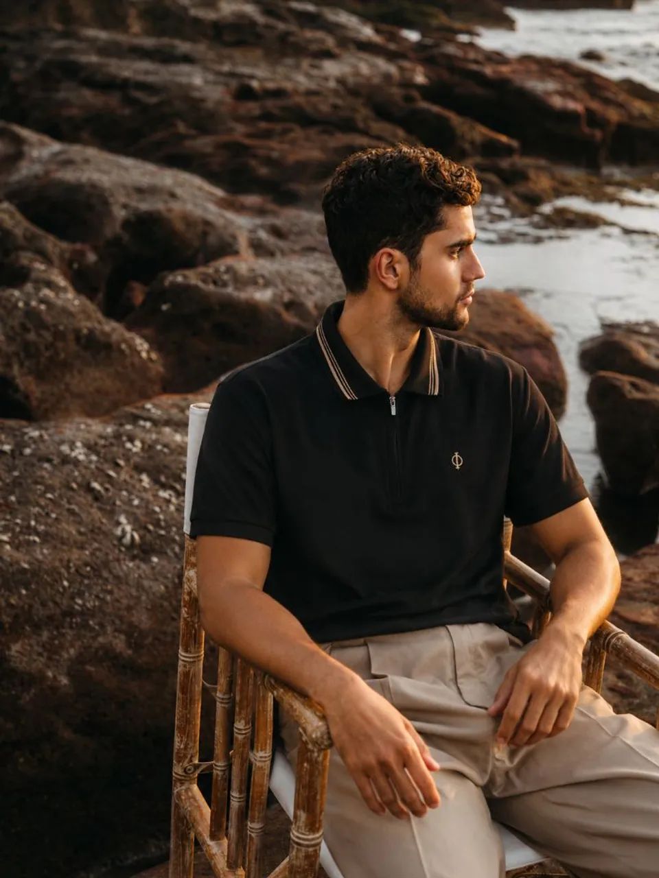 Camisa polo com ziper  - Foto 2