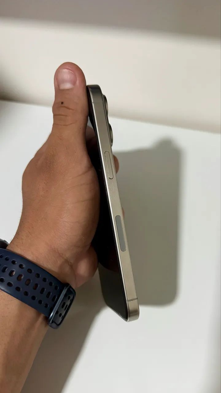 iPhone 15 Pro Max - IMPECÁVEL - Foto 2