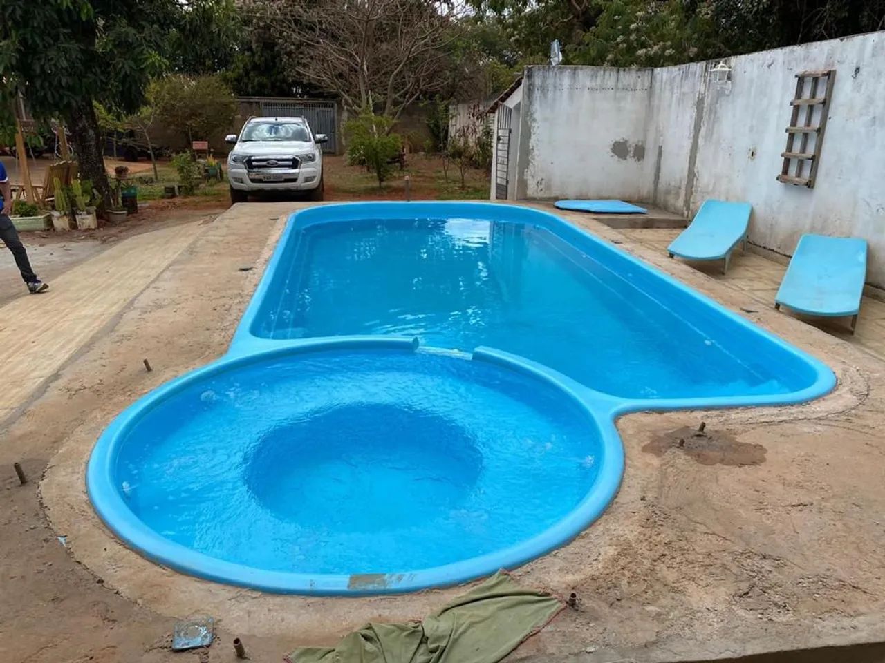 Piscina Zeus com led e aquecimento+ brinde 8.5 mts