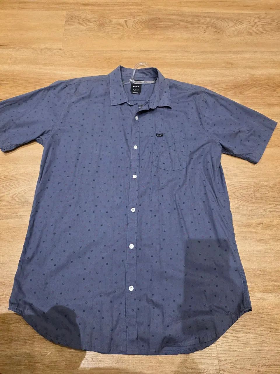 Camisa de botão importada RVCA