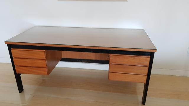 Mesa de escritório com 6 gavetas - Foto 2