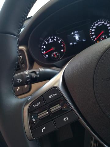 KIA SORENTO V6 AWD - Foto 20