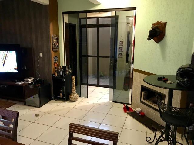 Vendo Belíssima casa com ótima Localização! - Foto 6
