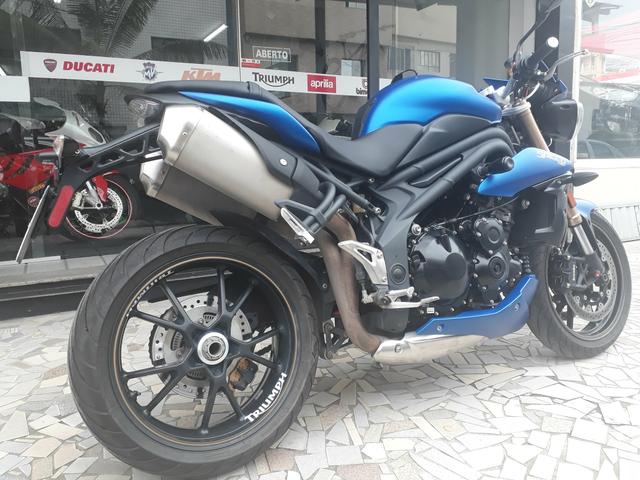 Triumph Speed triple 1050 - Foto 2