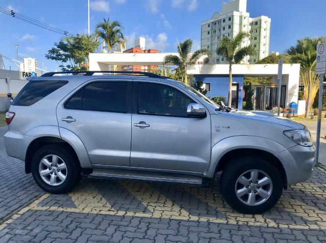 Hilux SW4 2011 / 7 Lugares - Foto 3