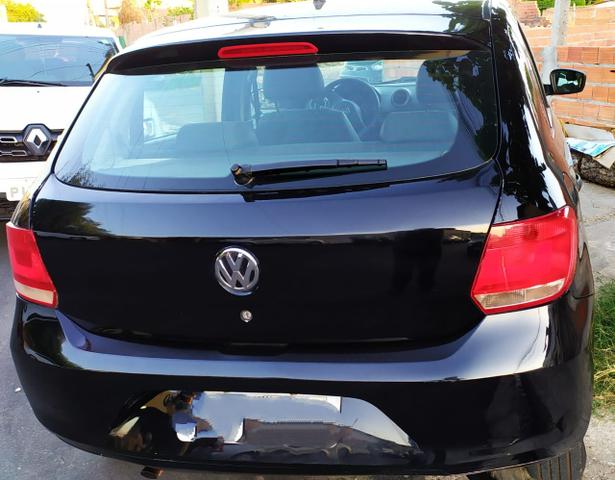 Vendo Gol 2015 TL 1.0 flex único dono carro top - Foto 3