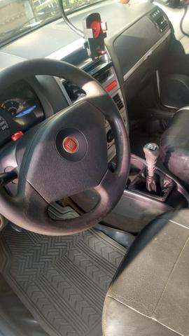Vendo um carro - Foto 6
