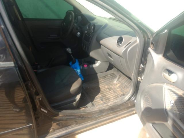 Ford Fiesta 2004/2005 - Foto 8