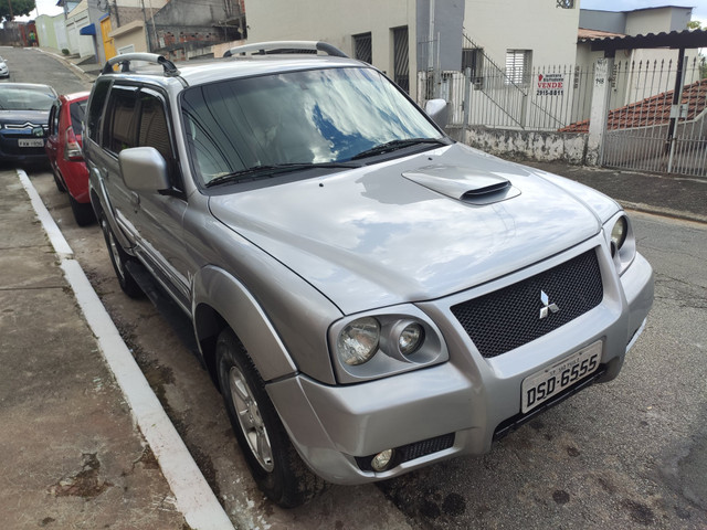 Pajero Sport hpe Prata V6 automática - Foto 5