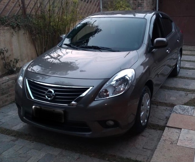 NISSAN VERSA SV