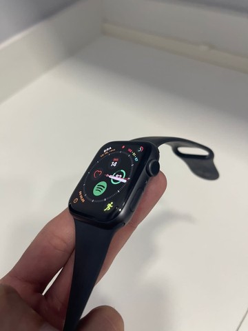 olx apple watch se