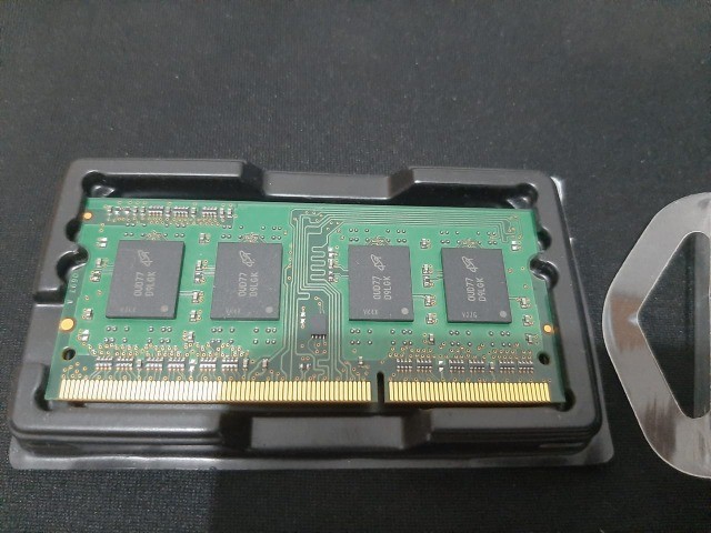 Memória Notebook DDR3 - 2GB - MT8JSF25664HZ - Foto 2