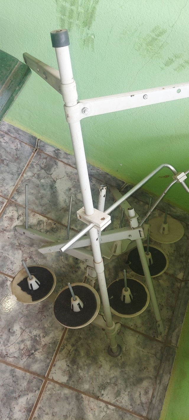Overlque 5 fios industrial completa com mesa! - Foto 2