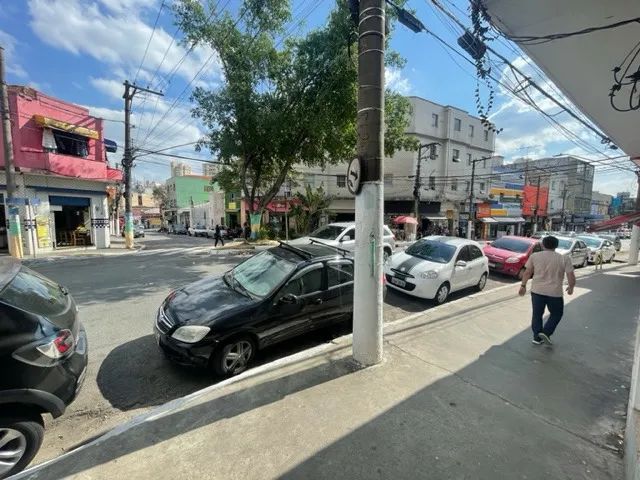 Linda loja - 130m2 no terreo  - 170m2 total - 150 metros metrô Praça da Árvore - Foto 9