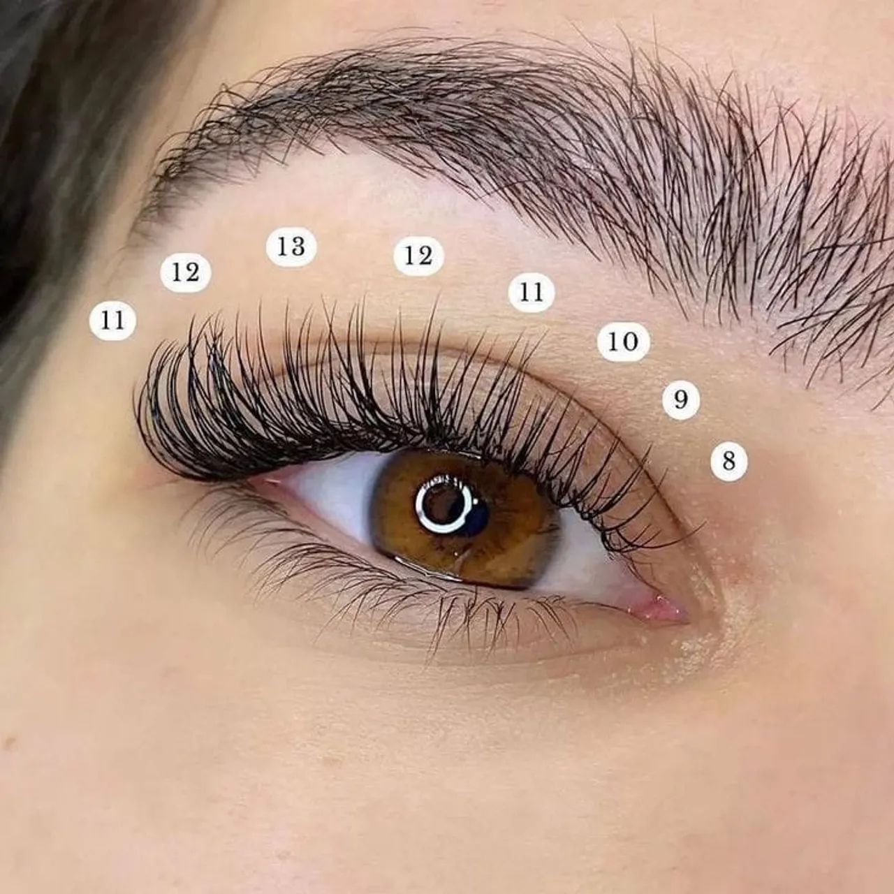 Extensões de cílios - Classic, Hybrid, Volume e Mega Volume - Foto 4