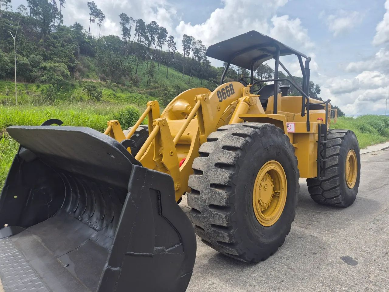 Pa Carregadeira CATERPILLAR 966, ano 1992 (OPORTUNIDADE) - Foto 4