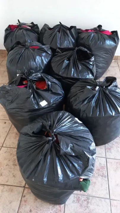 Retalhinhos de tecidos  - Foto 4