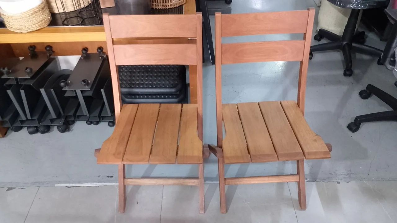 Cadeira de madeira dobrável  - Foto 2