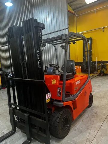 Locação de Empilhadeiras - Gás (GLP)/ Diesel/ Elétricas - Foto 6