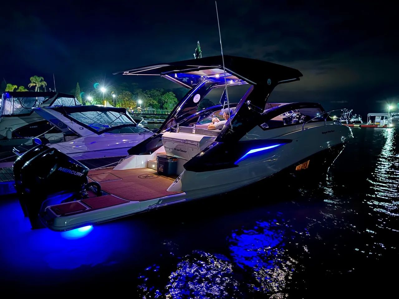 Lancha Royal Marine (35pés) 2 Popa 225 HP Ñ Focker, Phanton, Fs, Nx, NHD) - Foto 15