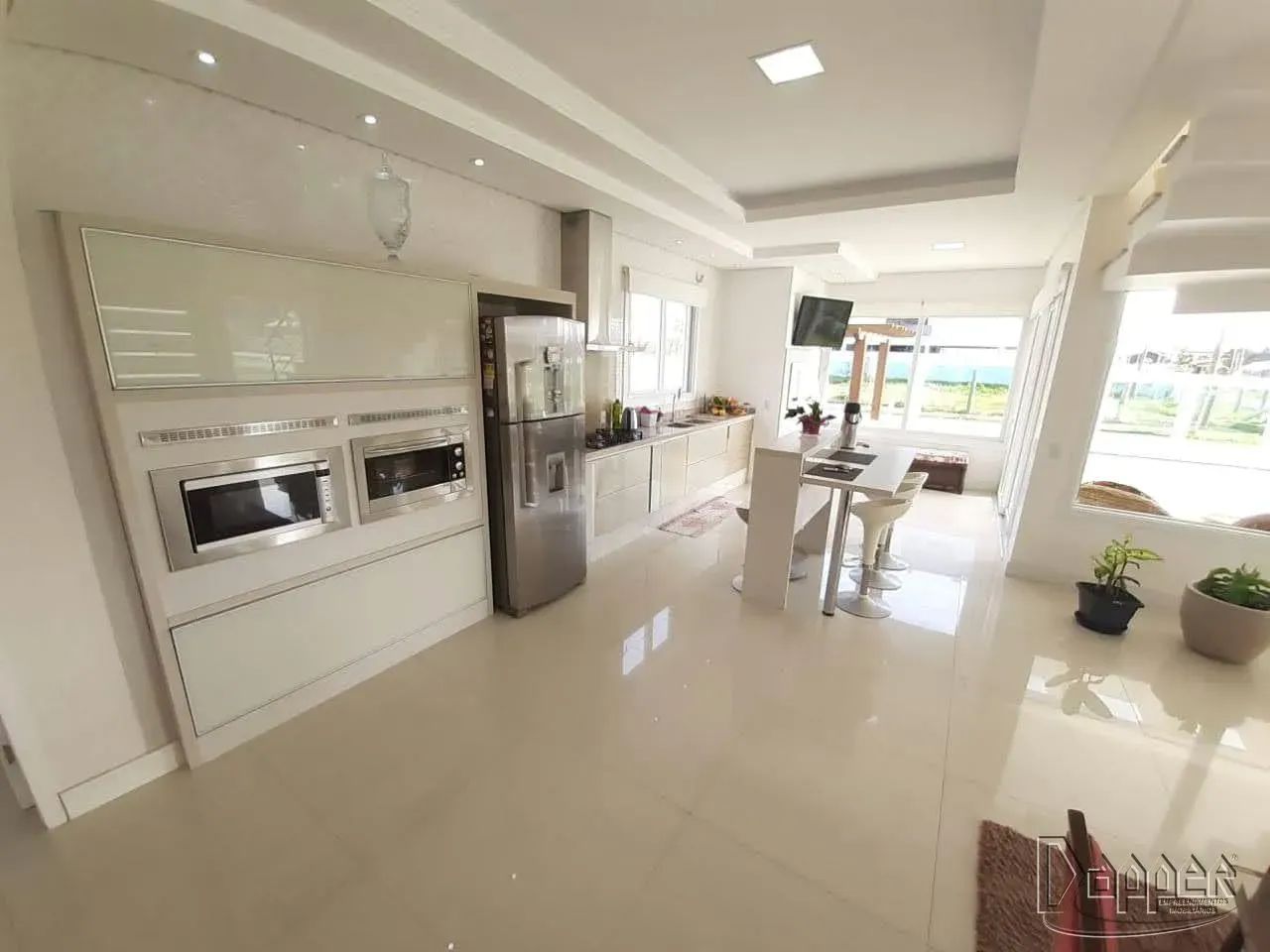 Casa residencial à venda no bairro Zona Nova com 260 m² e 4 dormitórios/quartos. - Foto 5