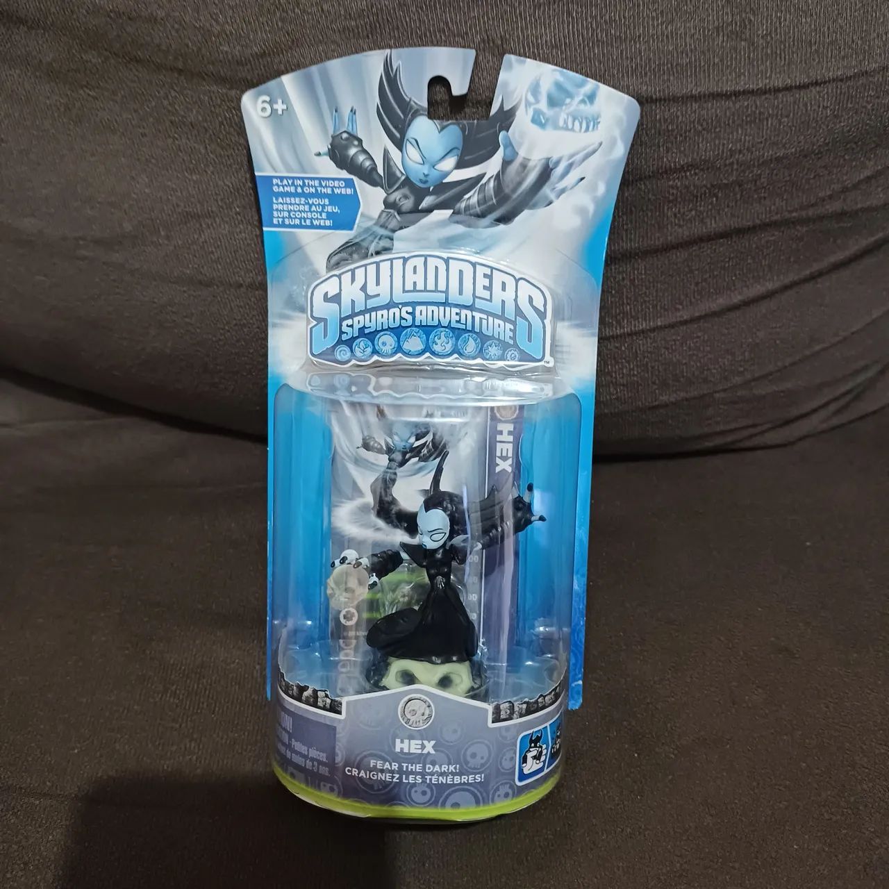 Boneco Hex Skylanders na caixa