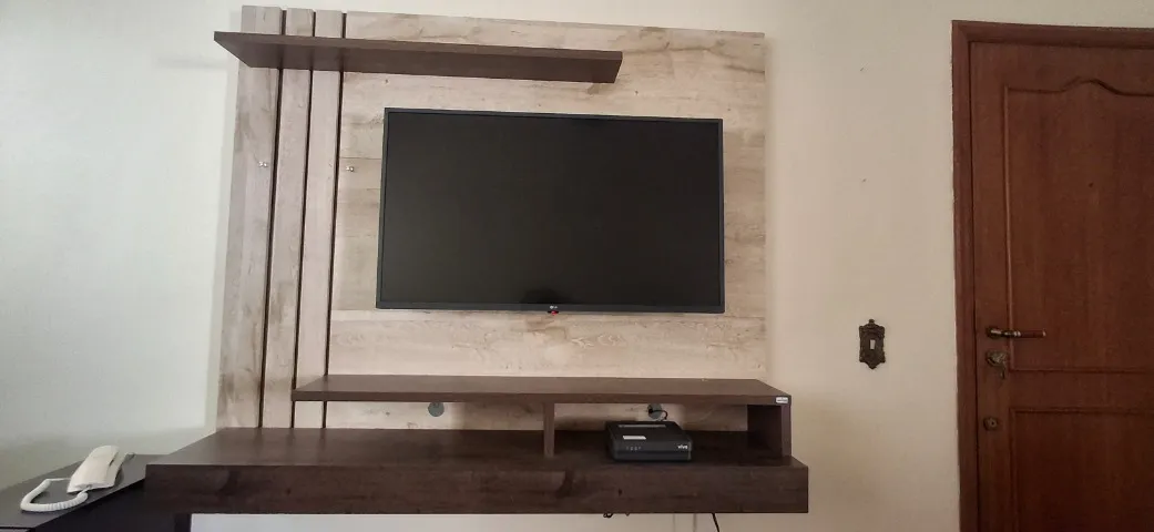 Vende-se Painel de TV Valencia