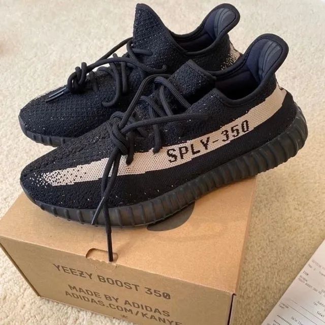 Yeezy 350 store olx