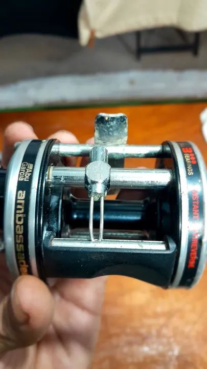 Carretilha de pesca Abul Garcia 6501 c3  - Foto 6