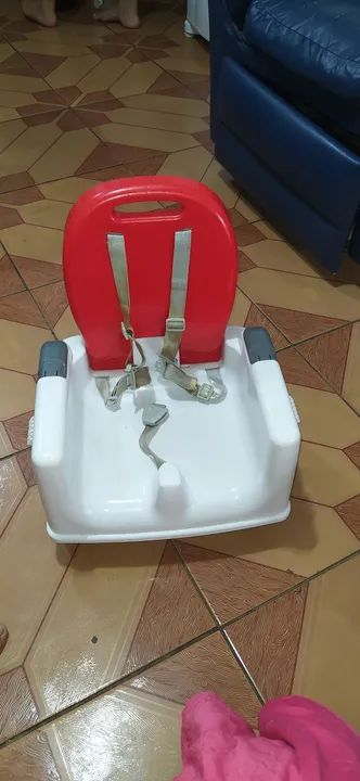 Cadeirinha de bebê para alimentação