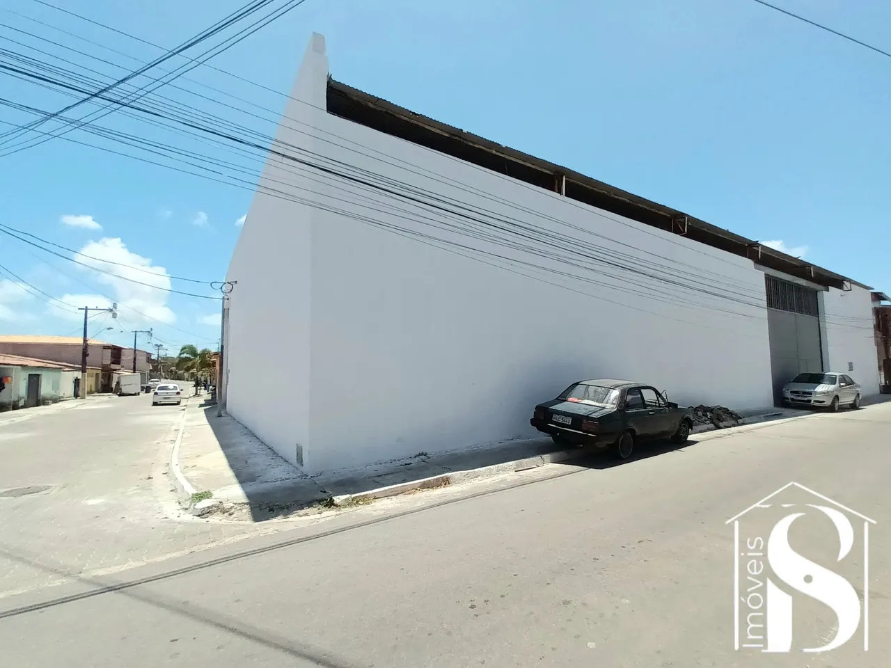 GALPÃO EM MESSEJANA