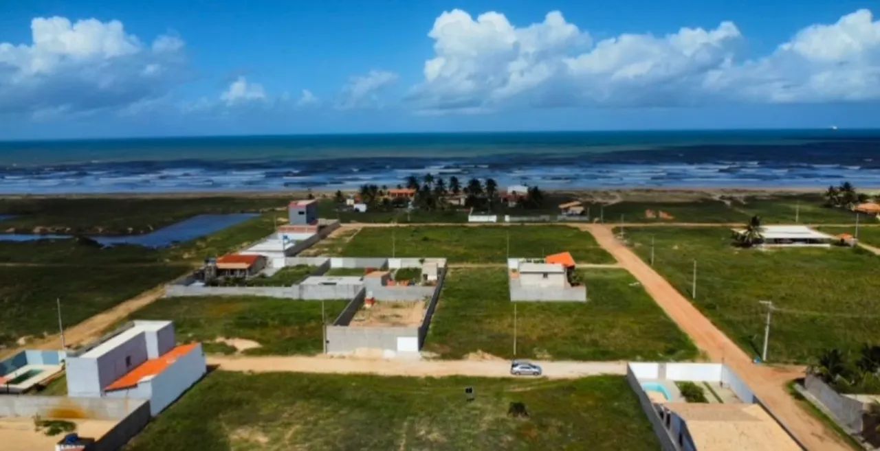 TERRENO NA PRAIA - LOTEAMENTO COSTA AZUL JATOBA  - Foto 2