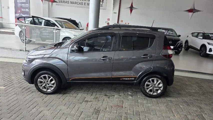 Mobi 1.0 Trekking Flex 2023 **BAIXO KM** - Foto 3