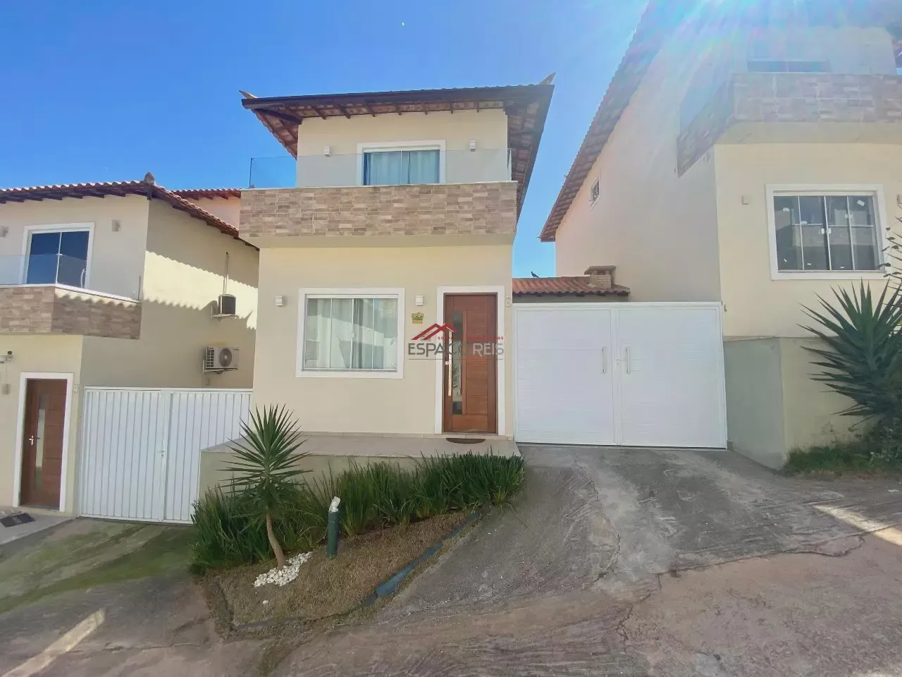 Maravilhosa casa a poucos metros da Praia Rasa!