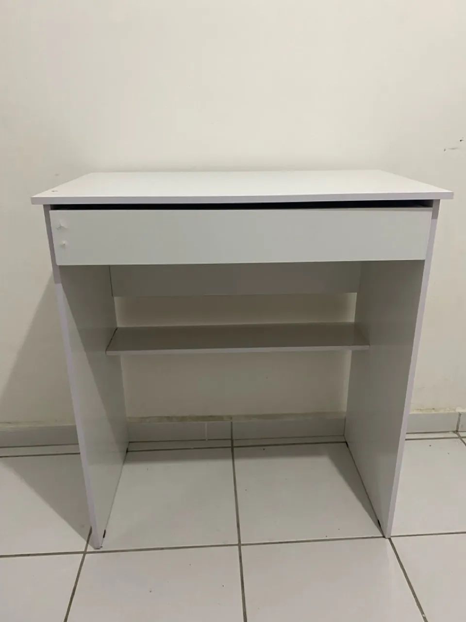 Mesa de Estudo com Pequena Avaria  - Foto 4