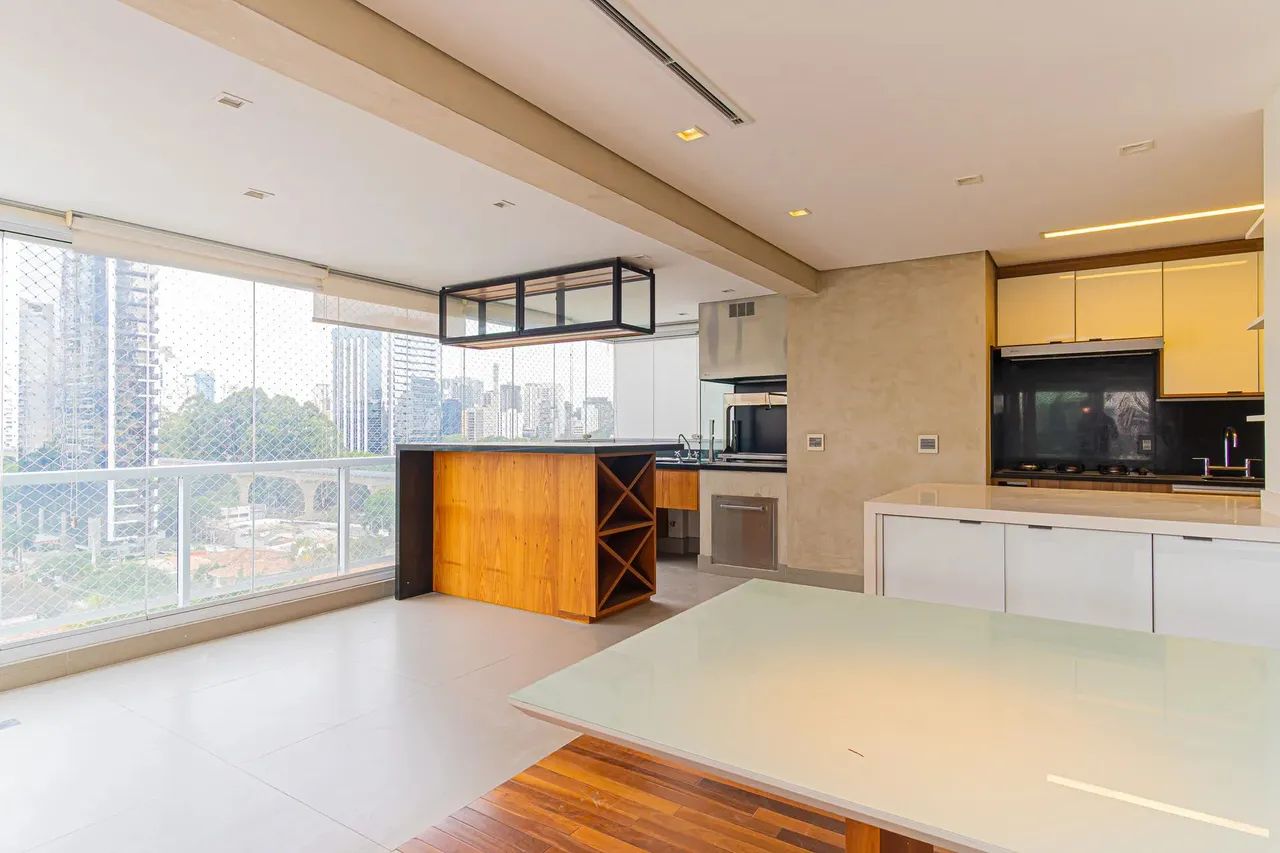 Imóvel para aluguel possui 225 metros quadrados com 3 quartos em Cidade Monções - São Paul - Foto 9