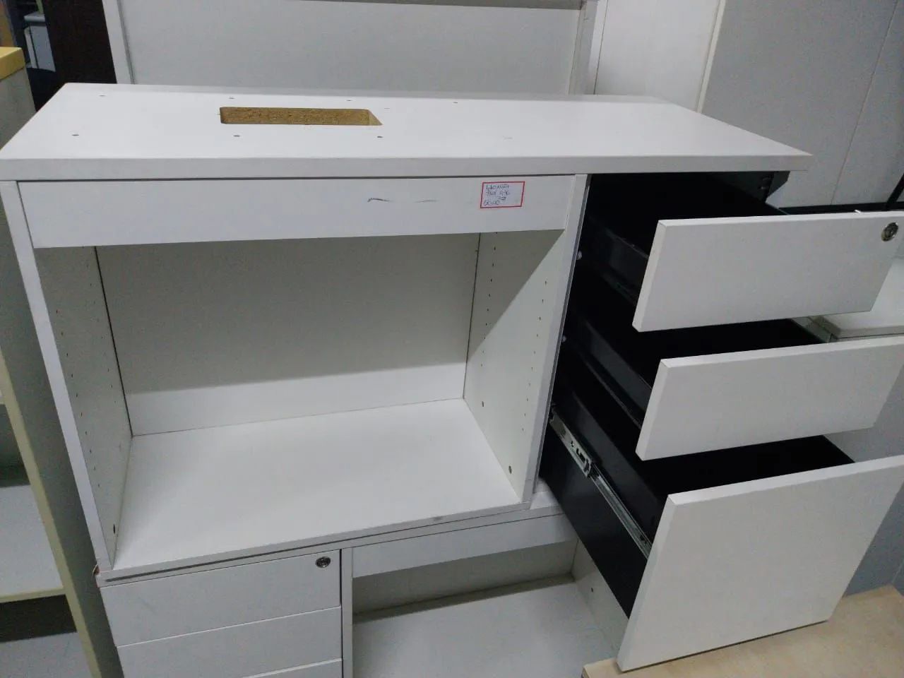 Armário Balcão de Escritório Branco com Gaveteiro - Foto 3