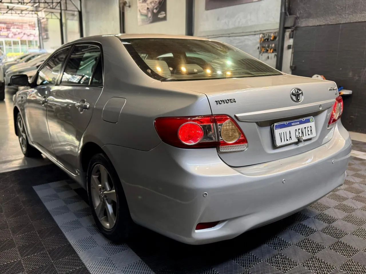 Toyota Corolla GLI 1.8 Flex 16V Aut. 2012 - Foto 6