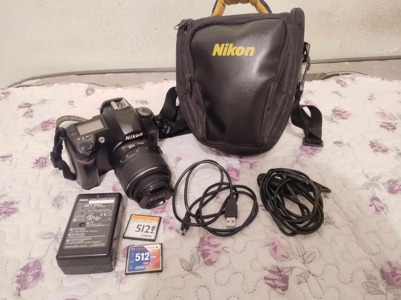 Nikon D70S 