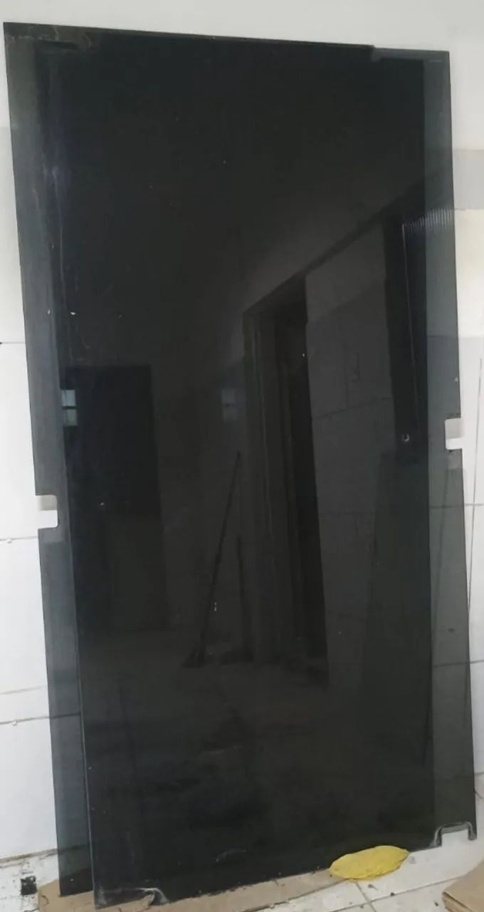 Vende-se 2 Portas de Giro temperado (97 largura e 1,97 comp.)