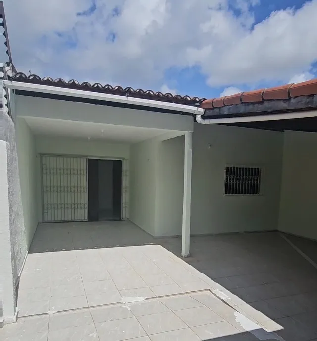 CASA NOVA PARNAMIRIM 02 QUARTOS