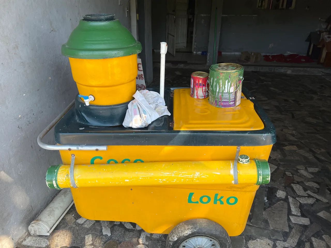 CARRINHO DE ÁGUA DE COCO