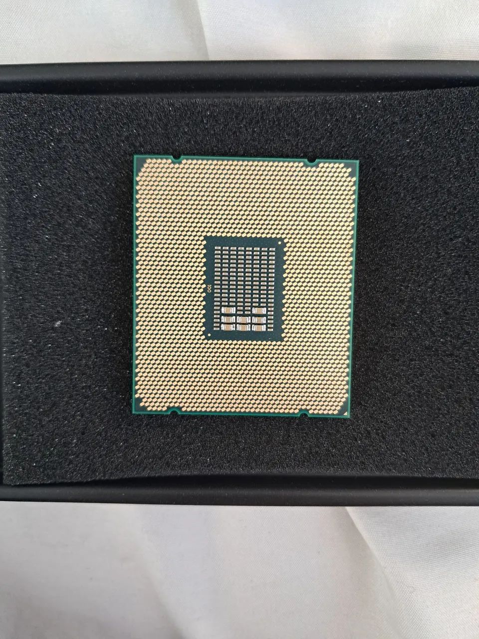Intel Xeon E5-2630 v4. - Foto 2