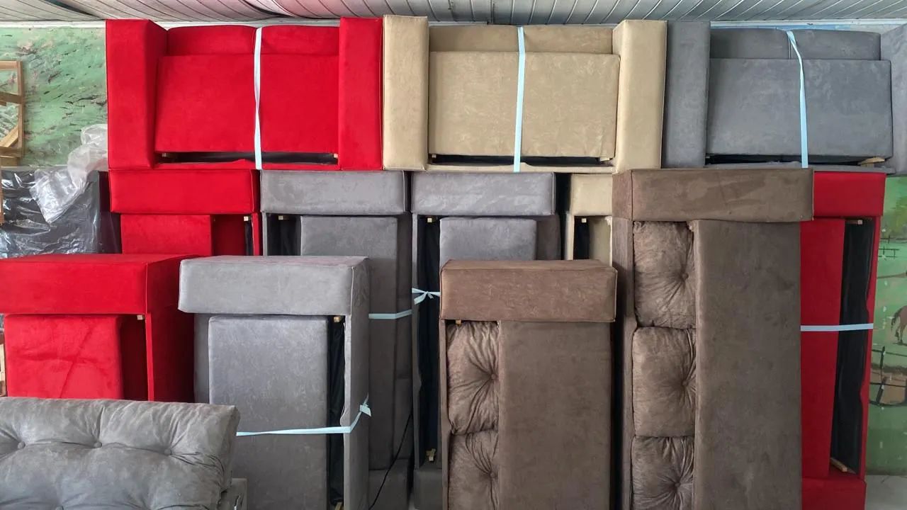 Sofás com almofada novos com frete grátis  - Foto 4